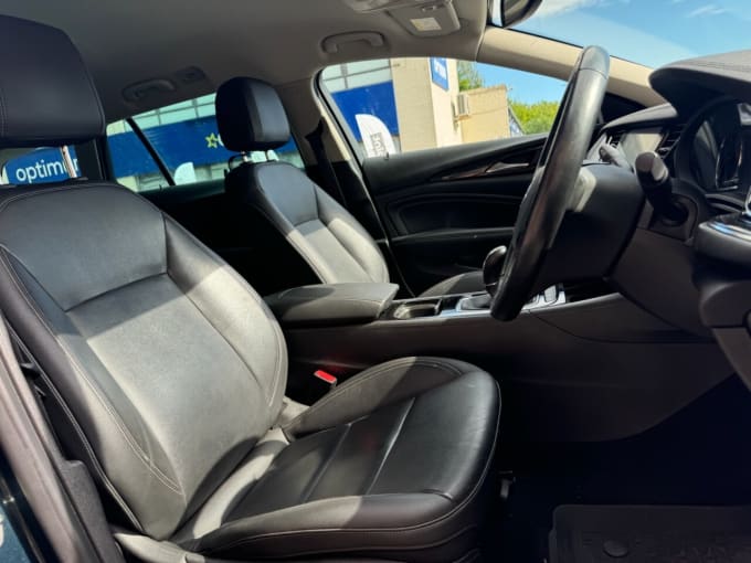 2025 Vauxhall Insignia