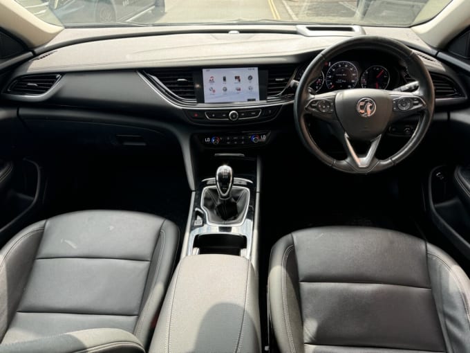 2025 Vauxhall Insignia