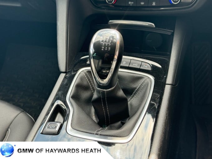 2025 Vauxhall Insignia