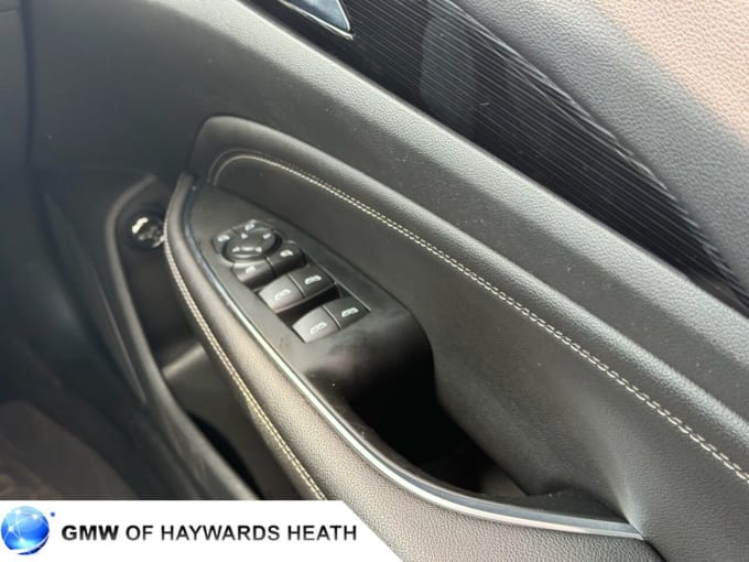 2025 Vauxhall Insignia
