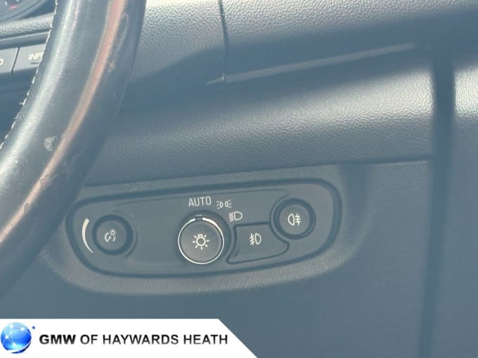 2025 Vauxhall Insignia