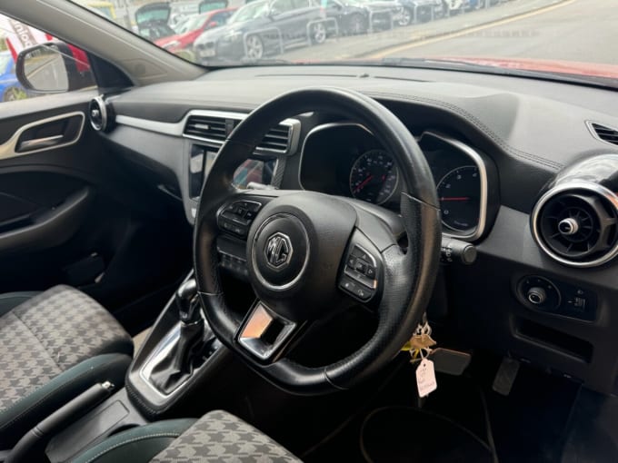 2025 Mg Mg Zs