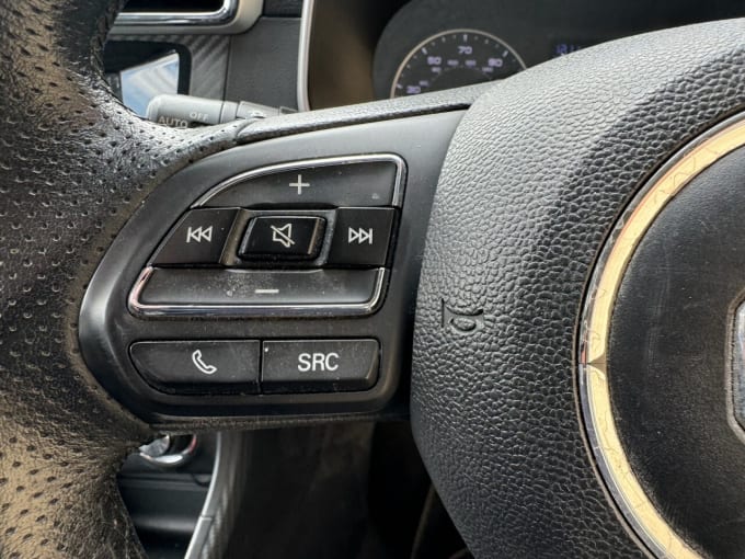2025 Mg Mg Zs