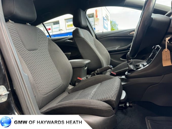 2025 Vauxhall Astra