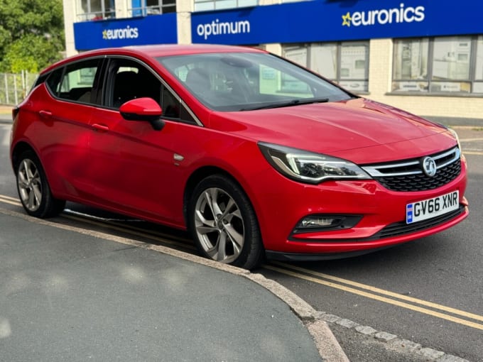2025 Vauxhall Astra