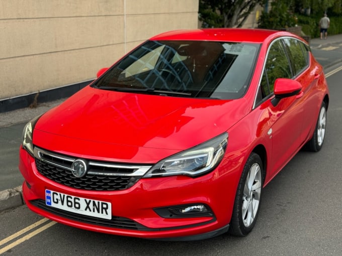 2025 Vauxhall Astra