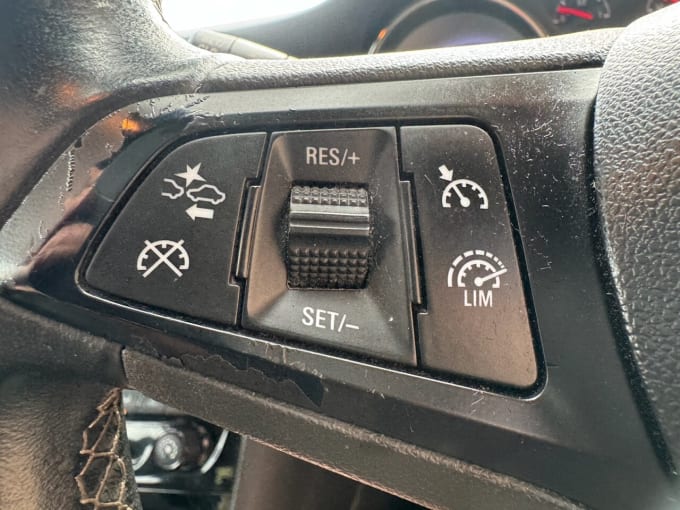 2025 Vauxhall Astra