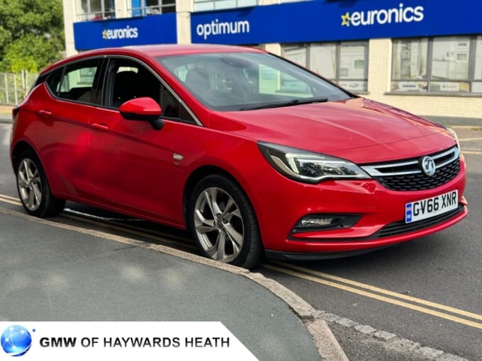 2025 Vauxhall Astra