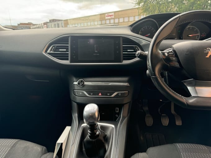 2025 Peugeot 308