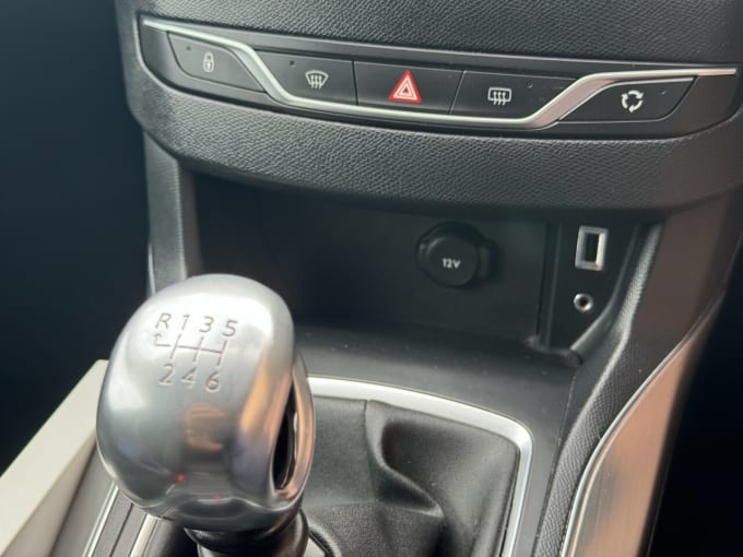 2025 Peugeot 308