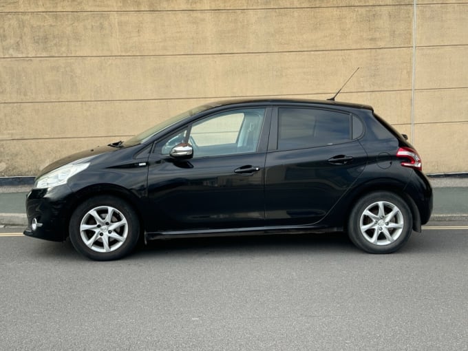 2025 Peugeot 208