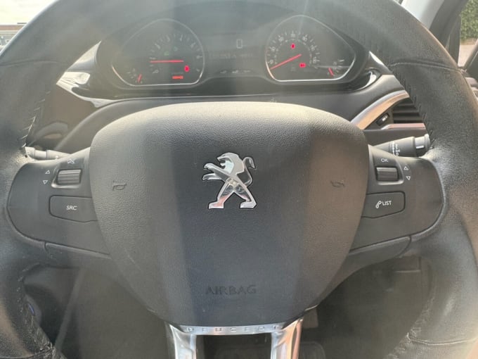 2025 Peugeot 208