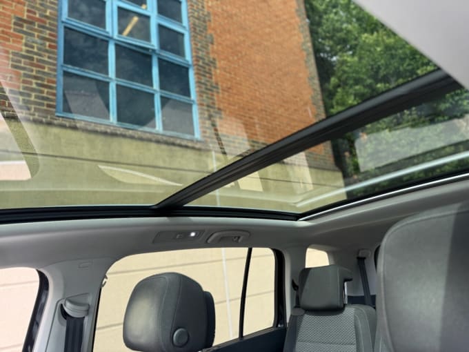 2025 Volkswagen Touran