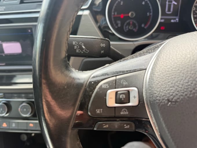 2025 Volkswagen Touran