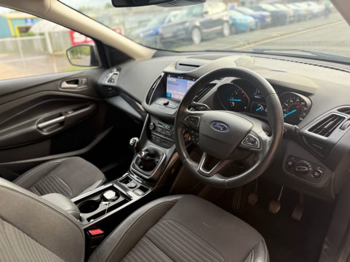 2025 Ford Kuga
