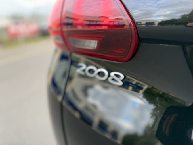 2025 Peugeot 2008