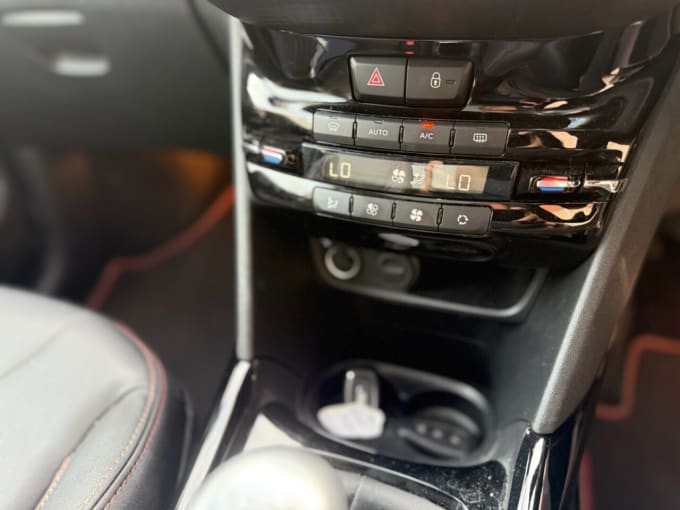 2025 Peugeot 2008