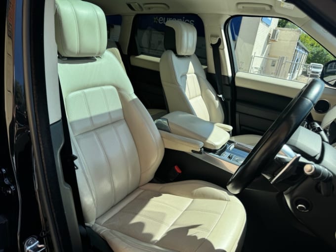 2025 Land Rover Range Rover Sport