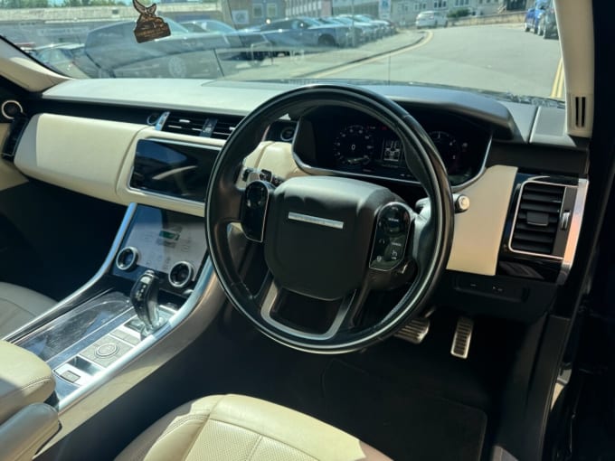 2025 Land Rover Range Rover Sport