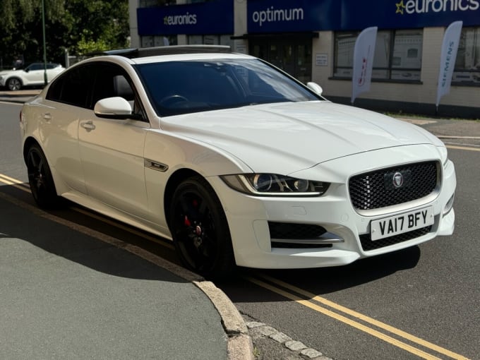 2025 Jaguar Xe