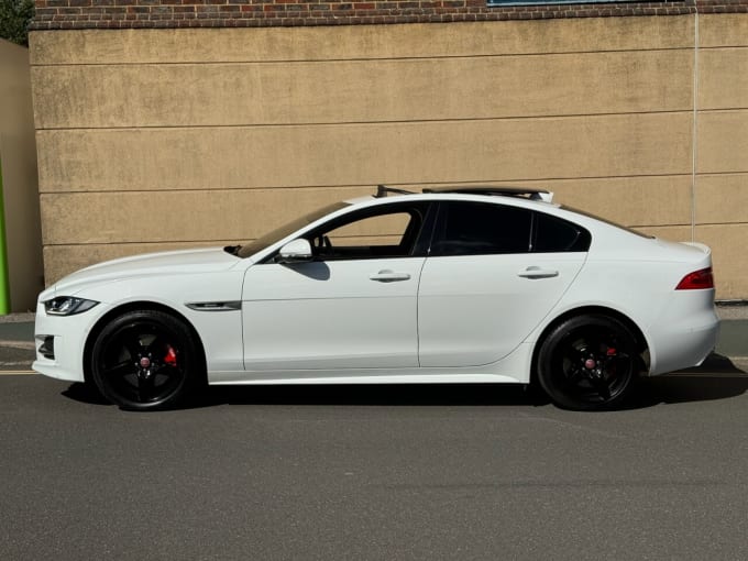 2025 Jaguar Xe