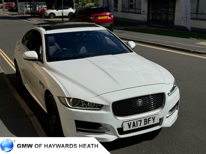 2025 Jaguar Xe