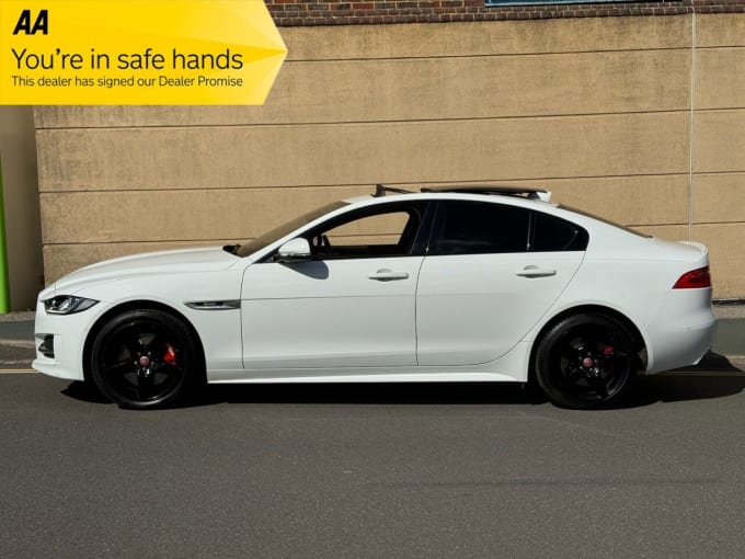 2025 Jaguar Xe