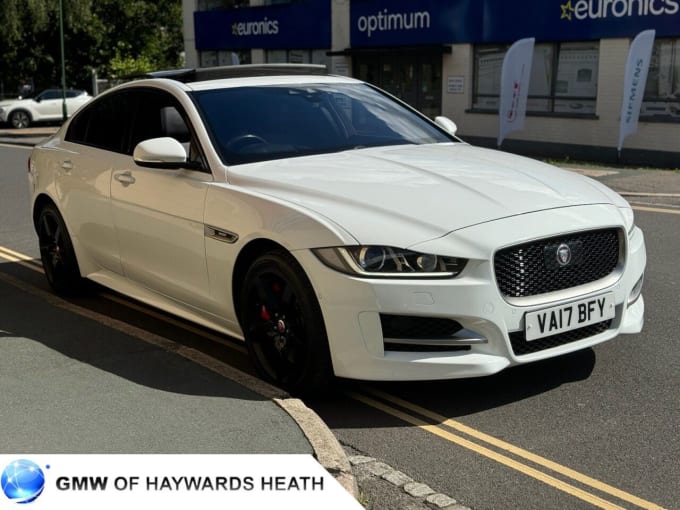 2025 Jaguar Xe