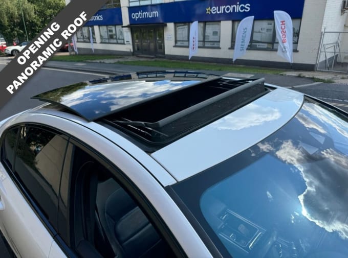 2025 Jaguar Xe