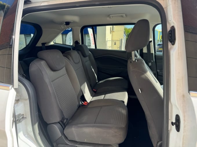 2025 Ford Grand C-max