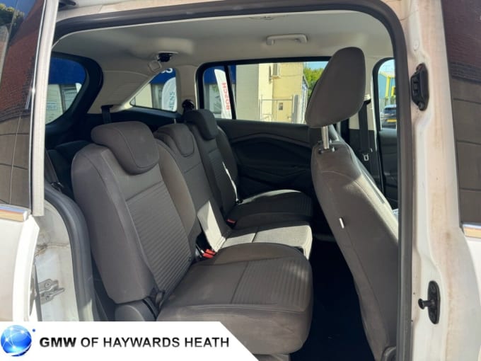 2025 Ford Grand C-max