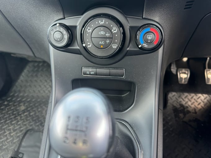 2025 Ford Fiesta