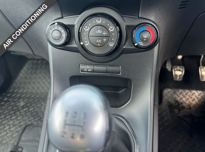 2025 Ford Fiesta