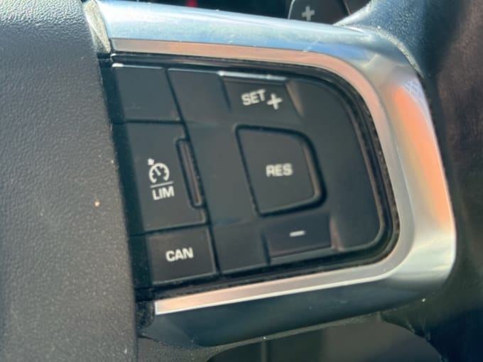 2025 Land Rover Discovery Sport