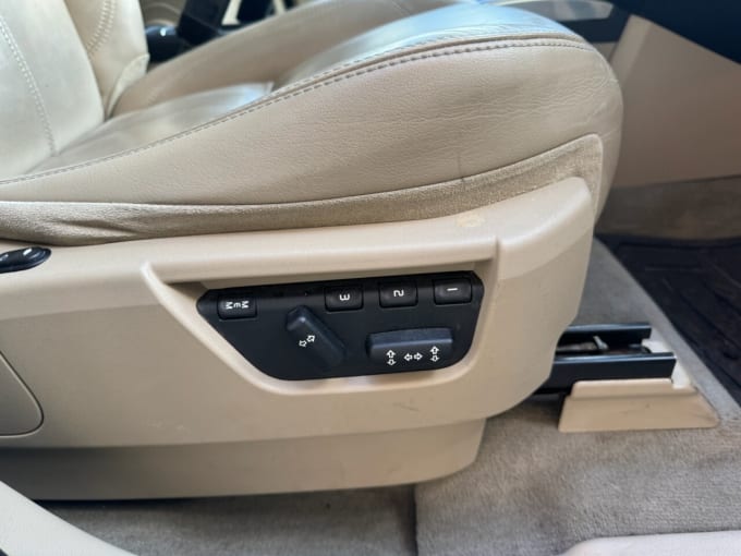 2025 Land Rover Freelander 2