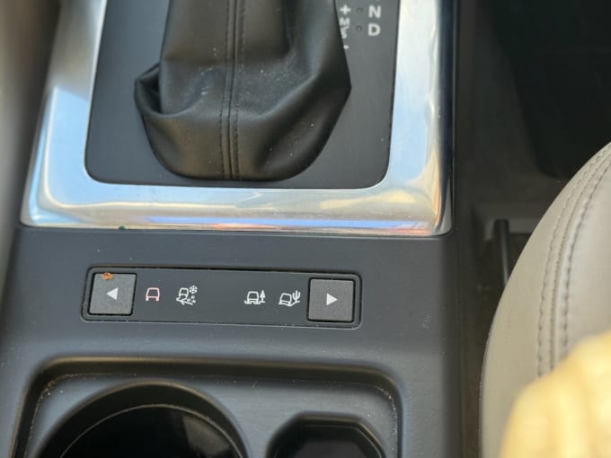 2025 Land Rover Freelander 2