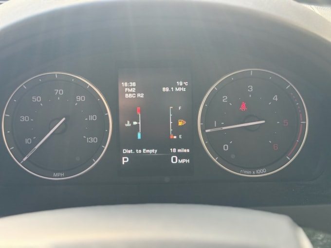 2025 Land Rover Freelander 2