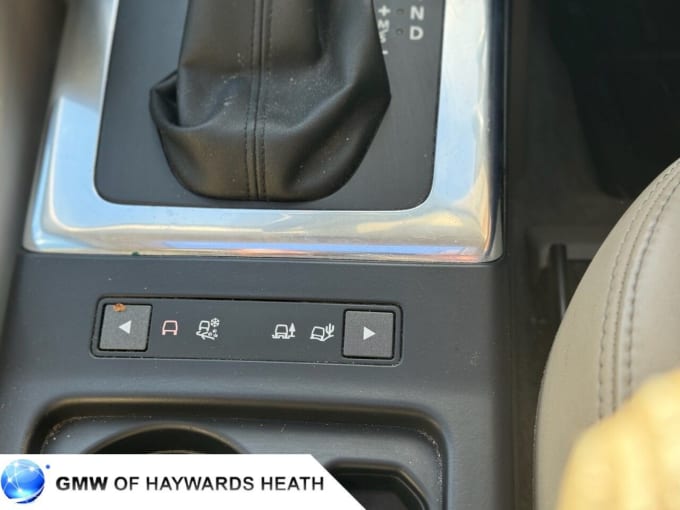 2025 Land Rover Freelander 2