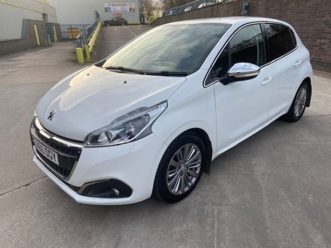 2025 Peugeot 208