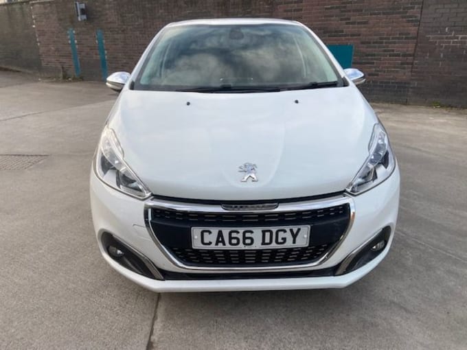 2025 Peugeot 208