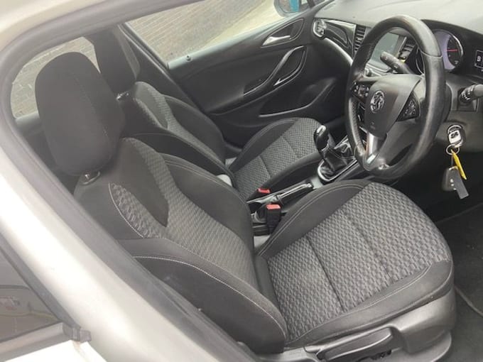 2025 Vauxhall Astra