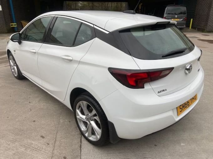 2025 Vauxhall Astra