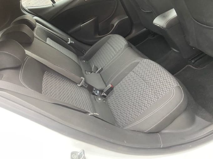 2025 Vauxhall Astra