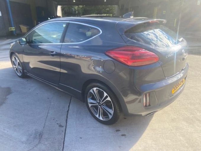 2017 Kia Proceed