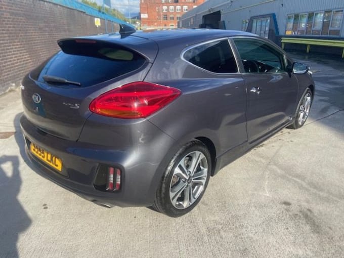 2017 Kia Proceed