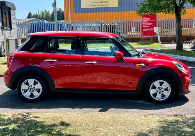 2017 Mini Hatch