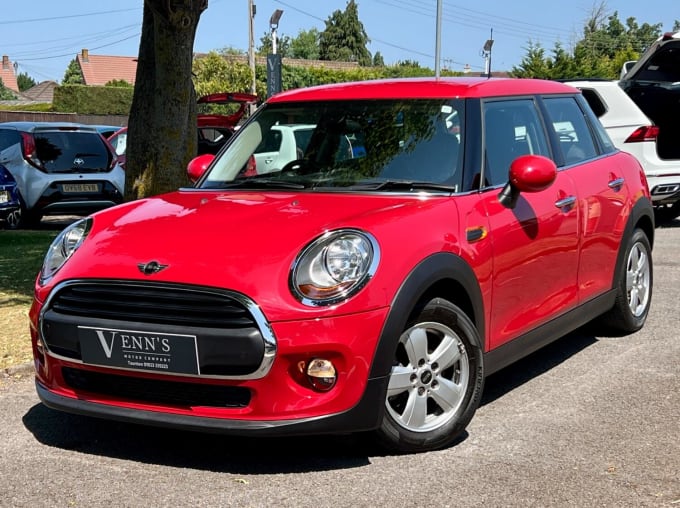 2017 Mini Hatch