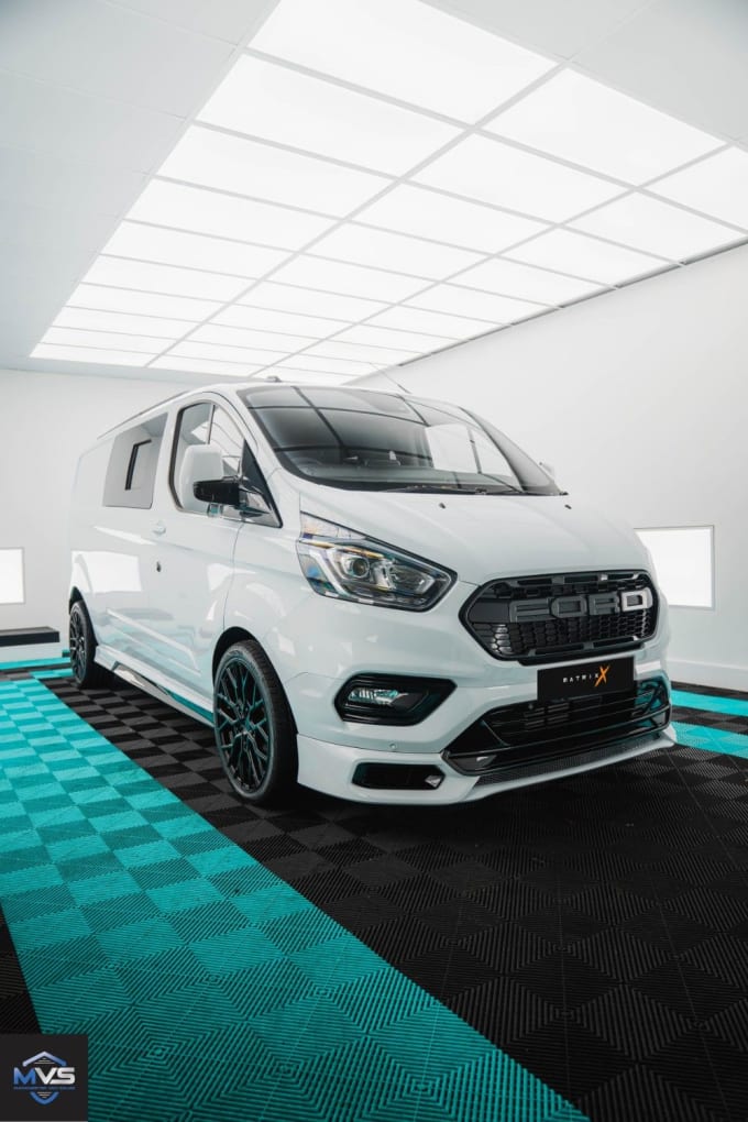 2024 Ford Transit Custom