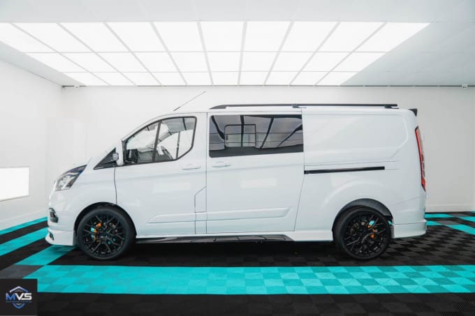 2024 Ford Transit Custom