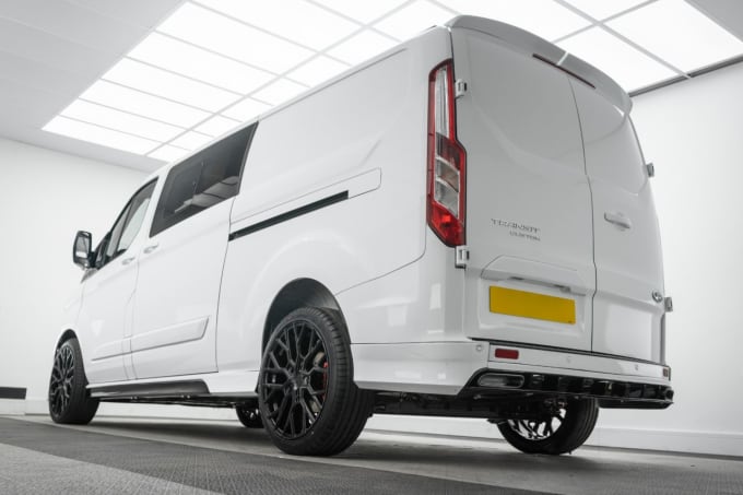 2024 Ford Transit Custom